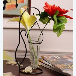 hapuka-wrought-iron-flower-vase-black-large_94aae38189ffcb03baf3d8361ea783c8