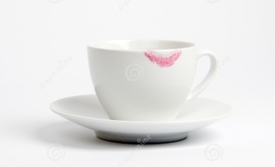 lipstick-mark-coffee-cup-2835879
